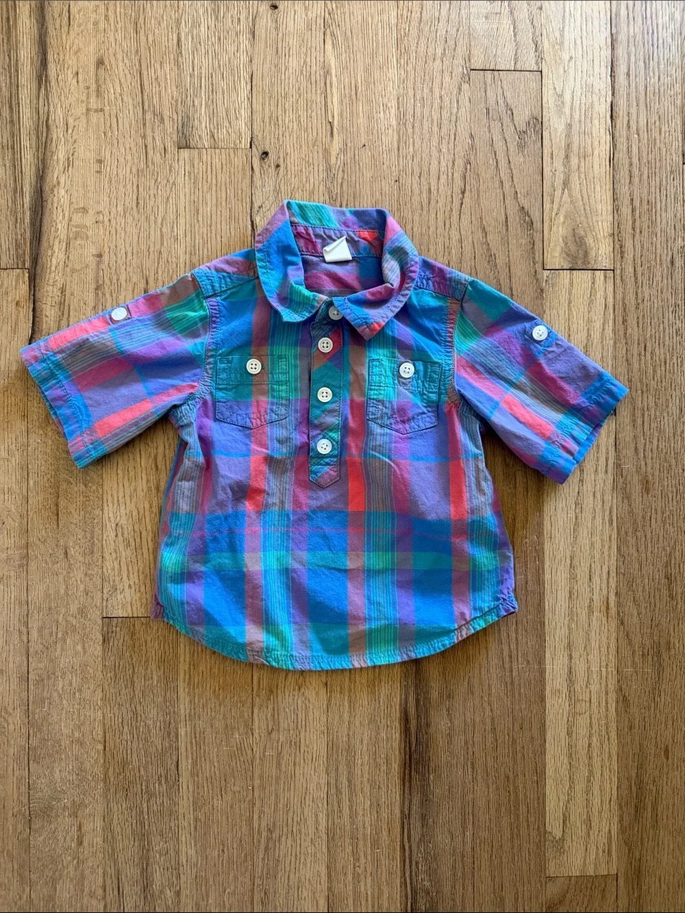 Old Navy Kids Plaid‎ Short Sleeve Button-Up Shirt Blue, Pink & Green 6-12 month